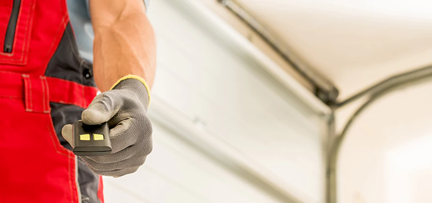 Residential Garage Door Security in Tamiami, Florida