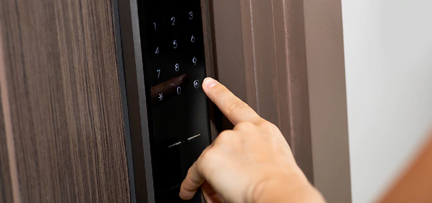Smart Electric Locks Replacement Services in Tamiami, FL