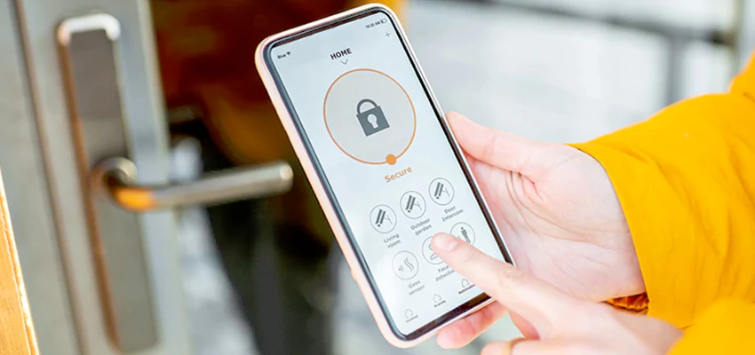 Digital Front Door Lock Repair And Installation in Tamiami, Florida