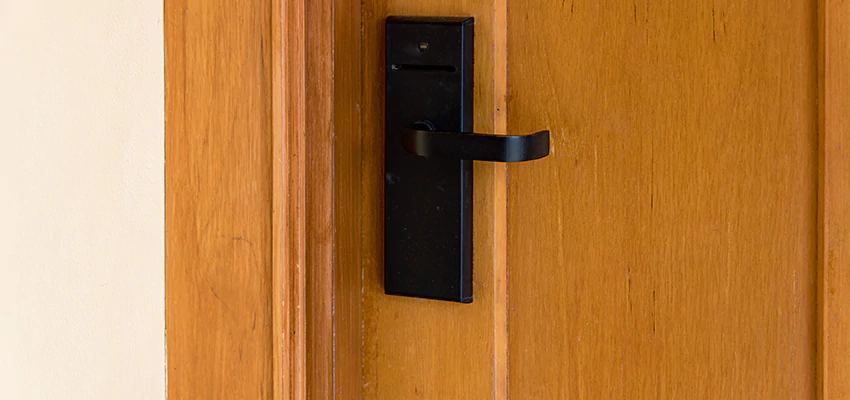 Quick Response Locksmith For Lock Repair in Tamiami, Florida