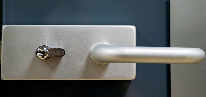 Change Patio Door Locks in Tamiami, Florida