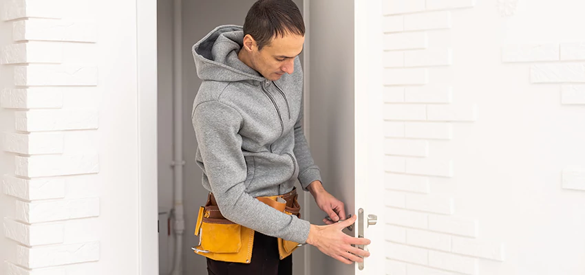 Nighttime Locksmith Near Me in Tamiami, FL